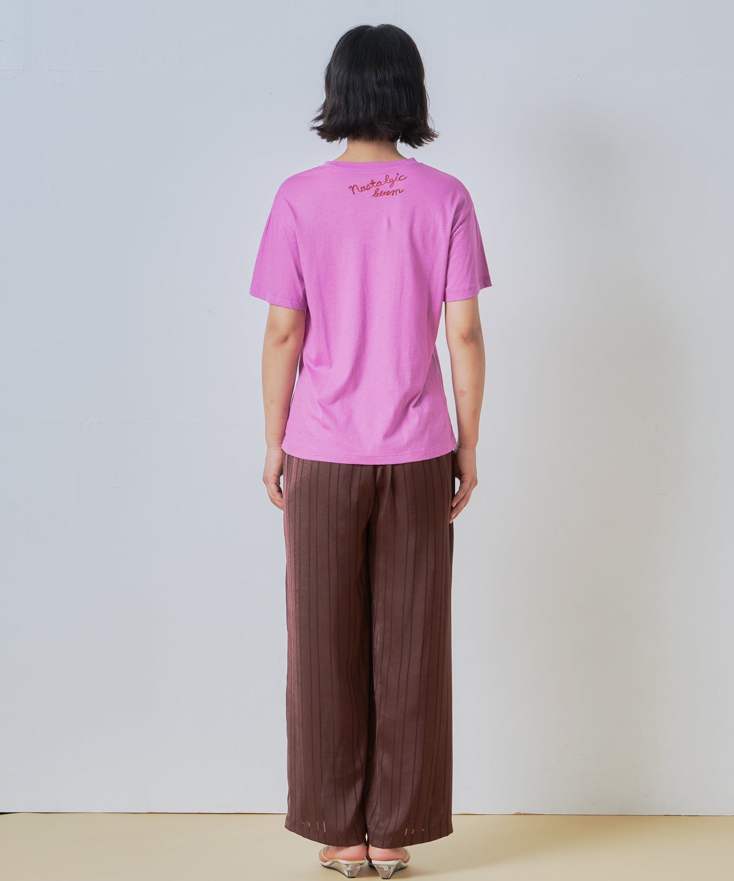 color embroidery tee / WHT26HCS4017