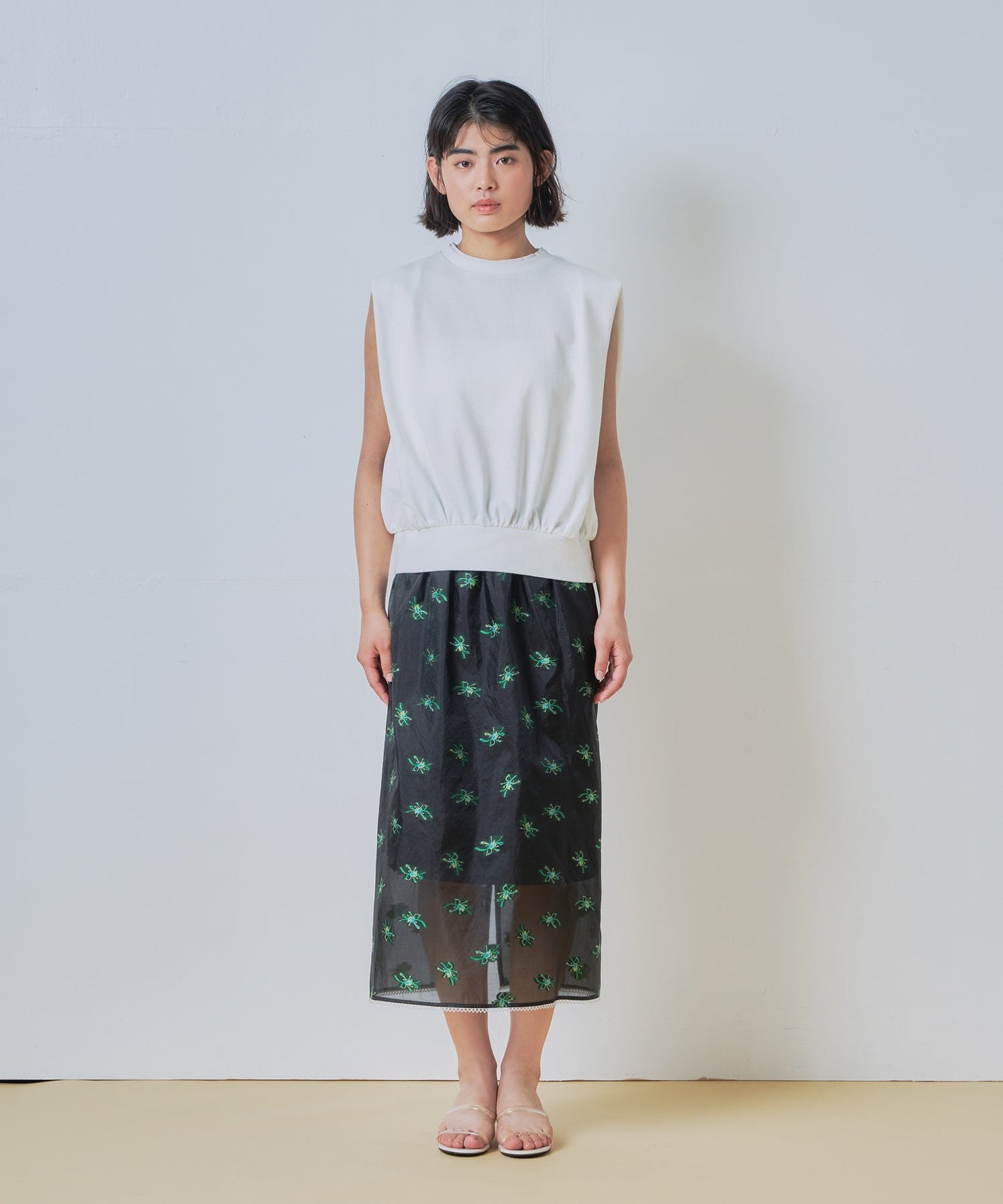 shoulder tuck tops / WHT26HCS4091