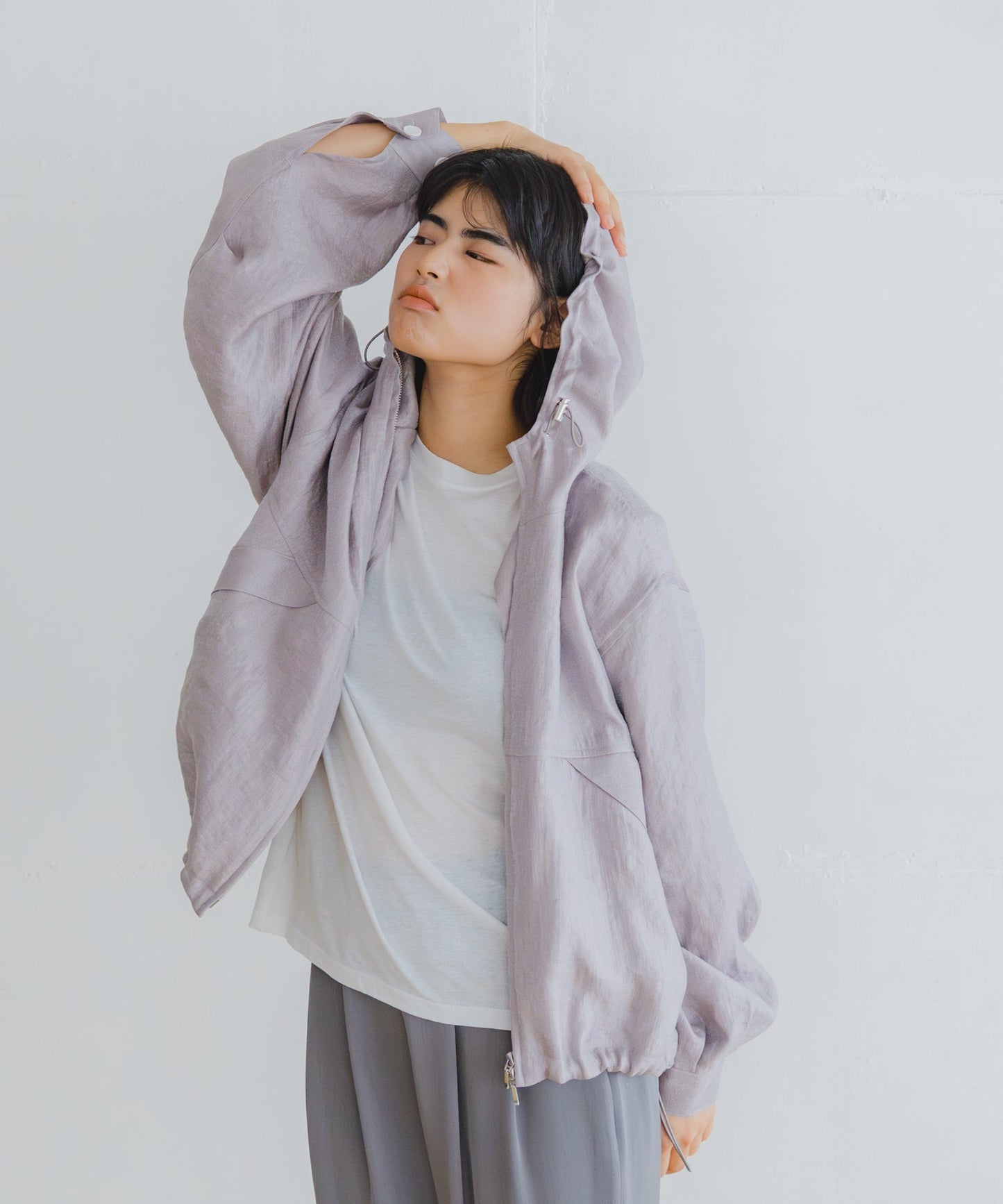 shiny hoodie blouson / WHT26HJK4055