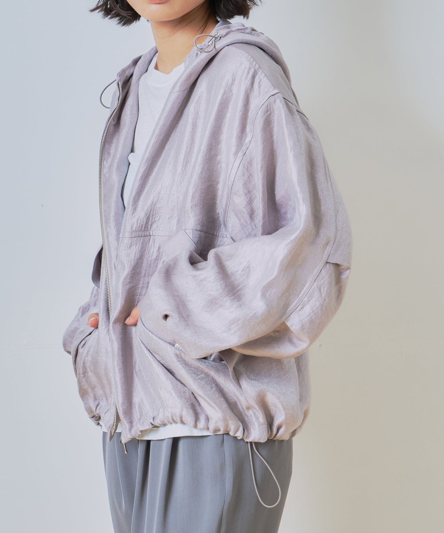 shiny hoodie blouson / WHT26HJK4055