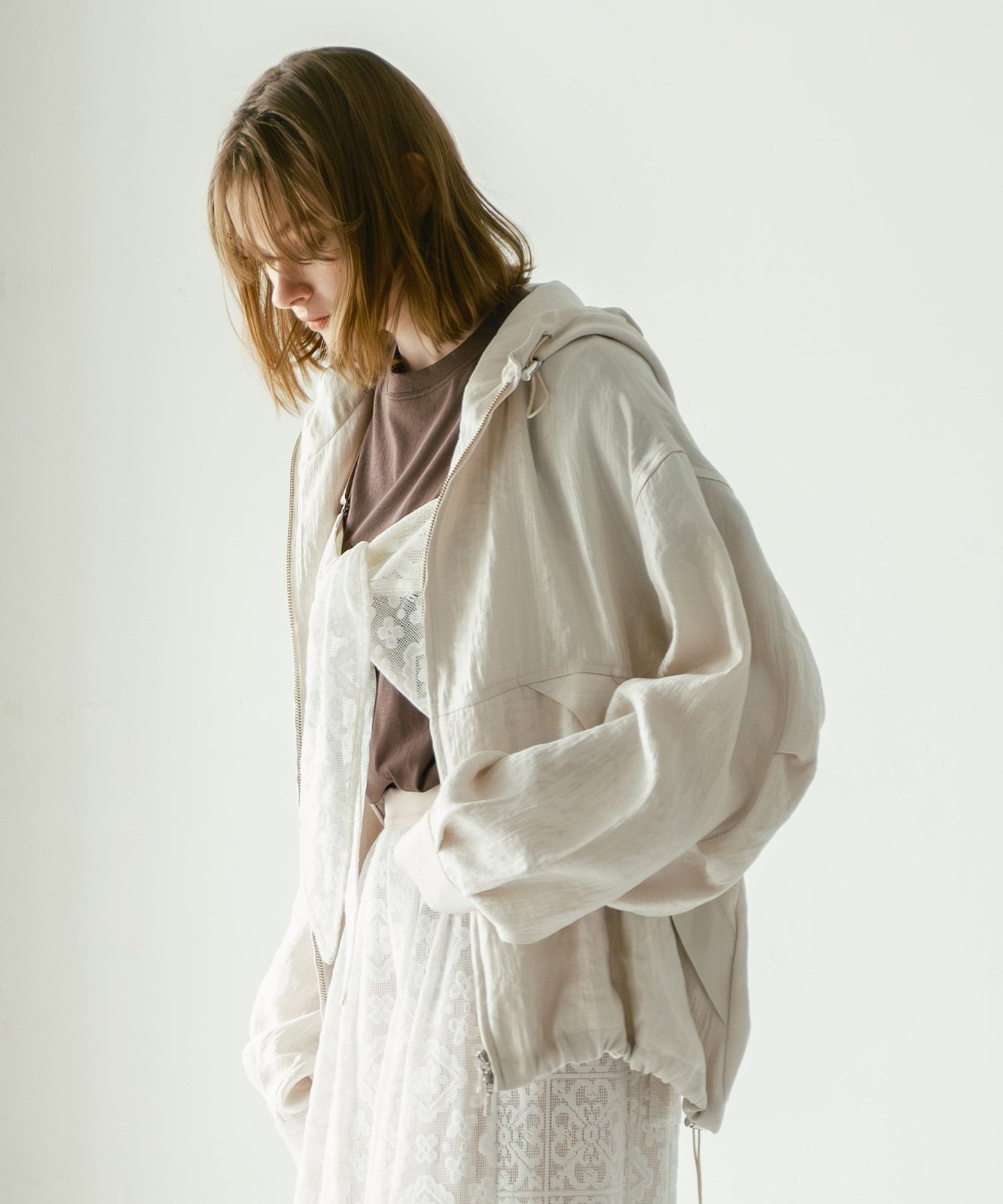 shiny hoodie blouson / WHT26HJK4055