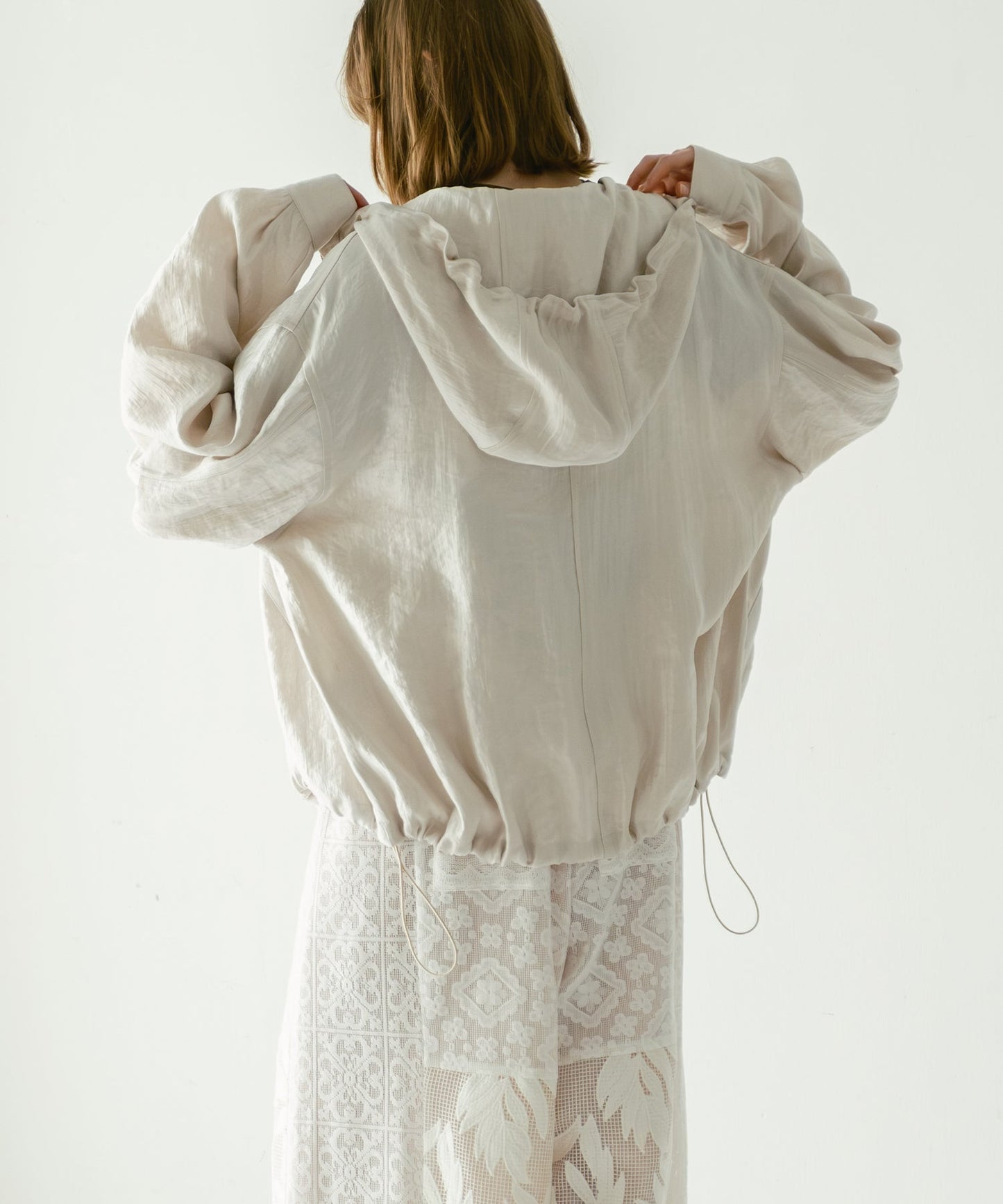 shiny hoodie blouson / WHT26HJK4055