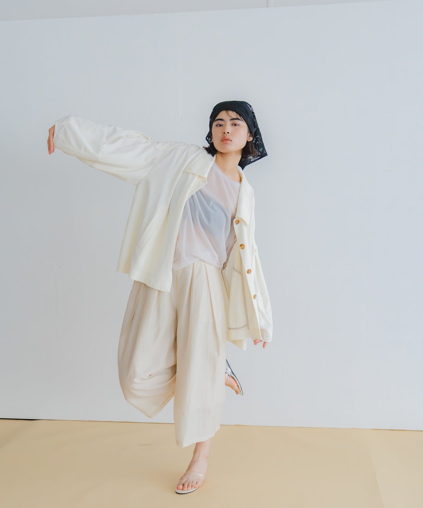 tent line jacket / WHT26HJK4057