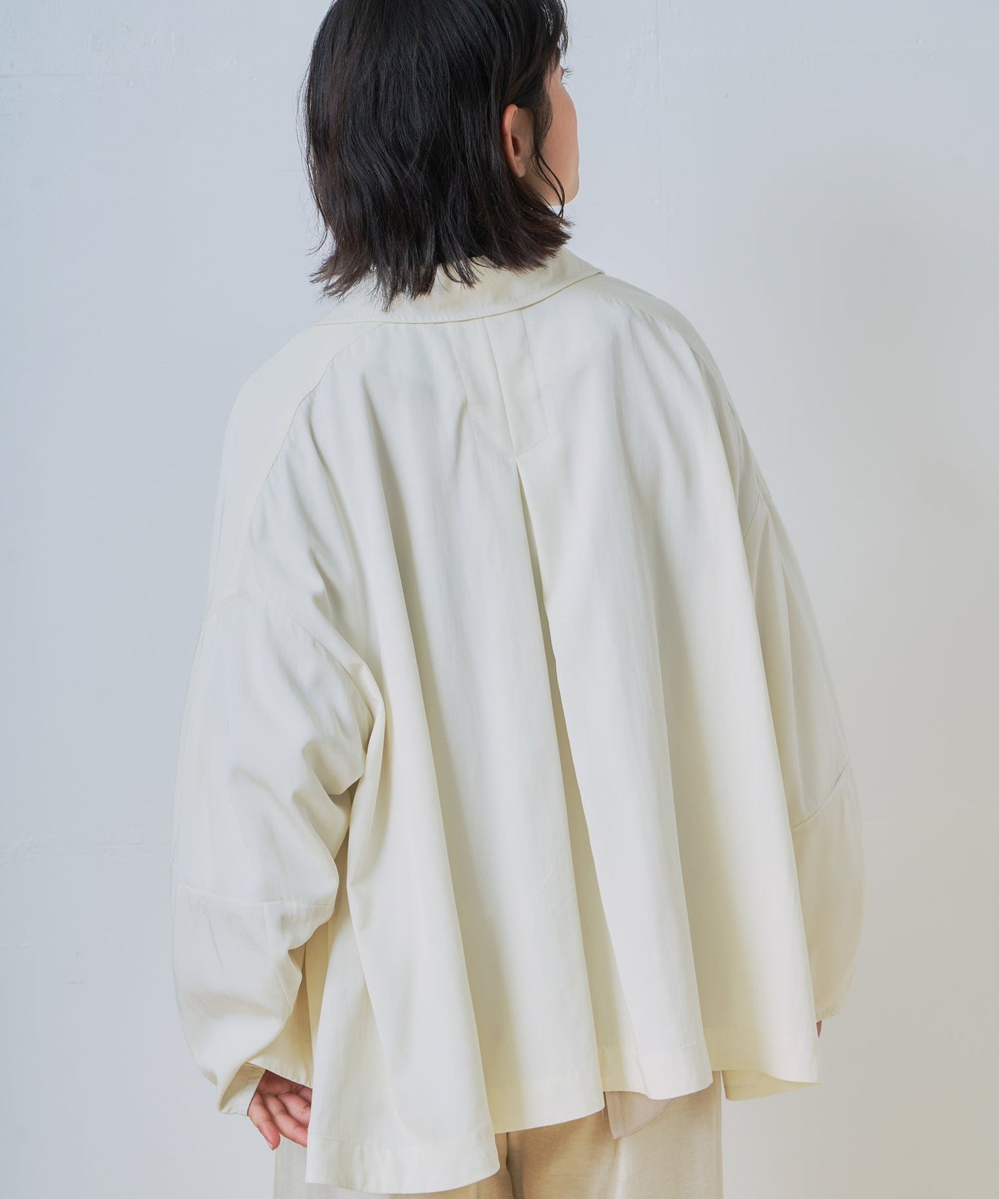 tent line jacket / WHT26HJK4057