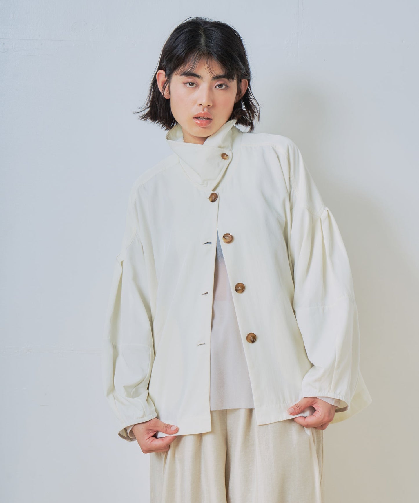 tent line jacket / WHT26HJK4057