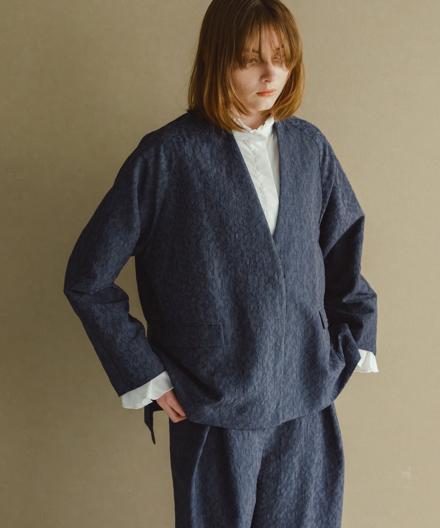jacquard slit over jacket / WHT26HJK4059