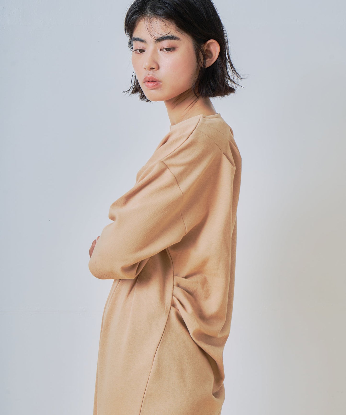 asymmetry tuck dress / WHT26HOP4078