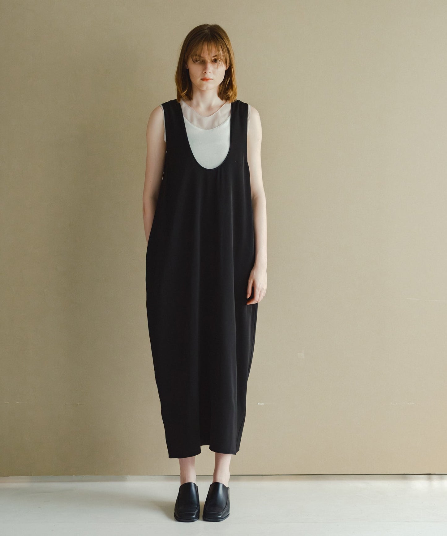 u neck cocoon dress / WHT26HOP4079