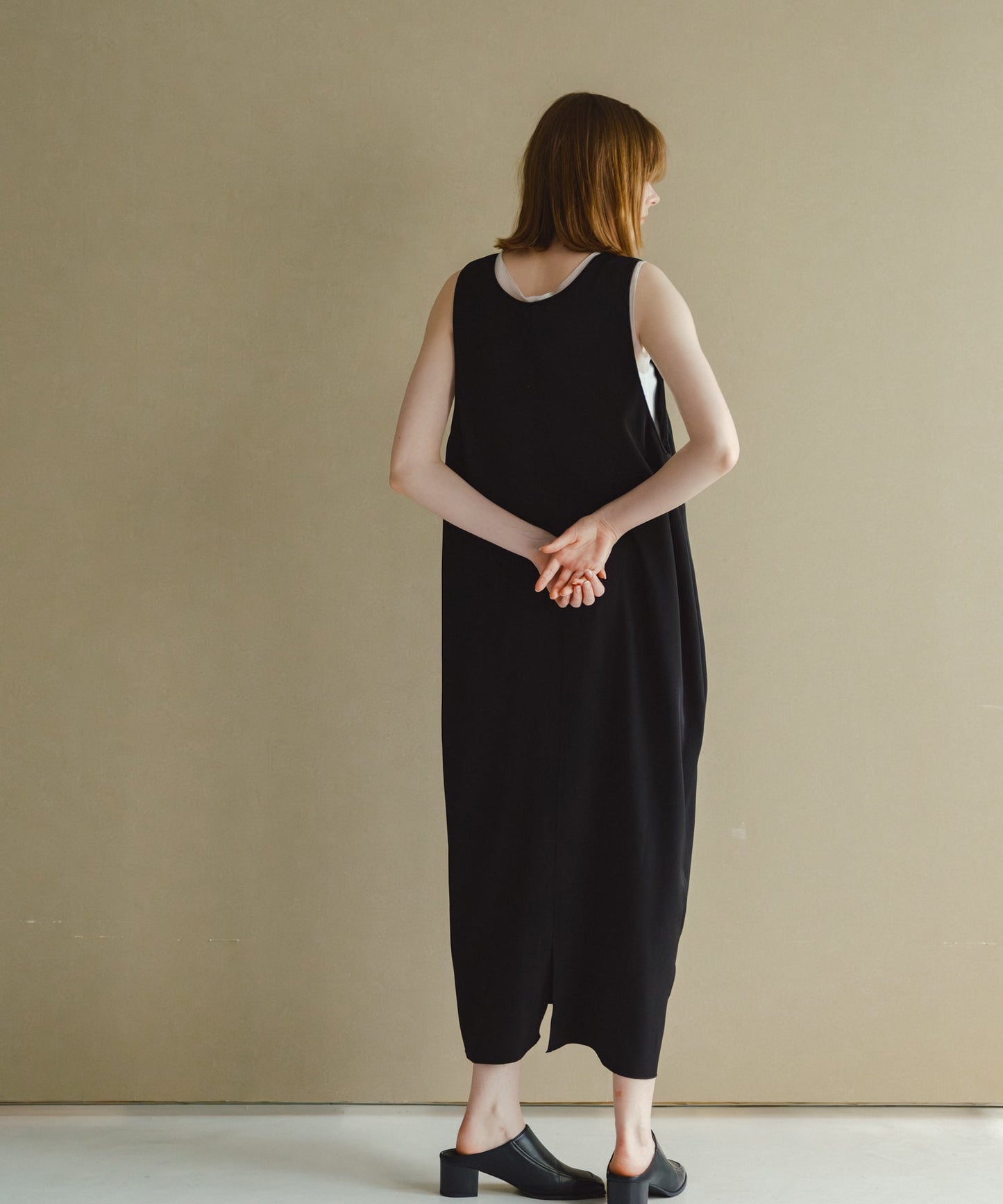 u neck cocoon dress / WHT26HOP4079