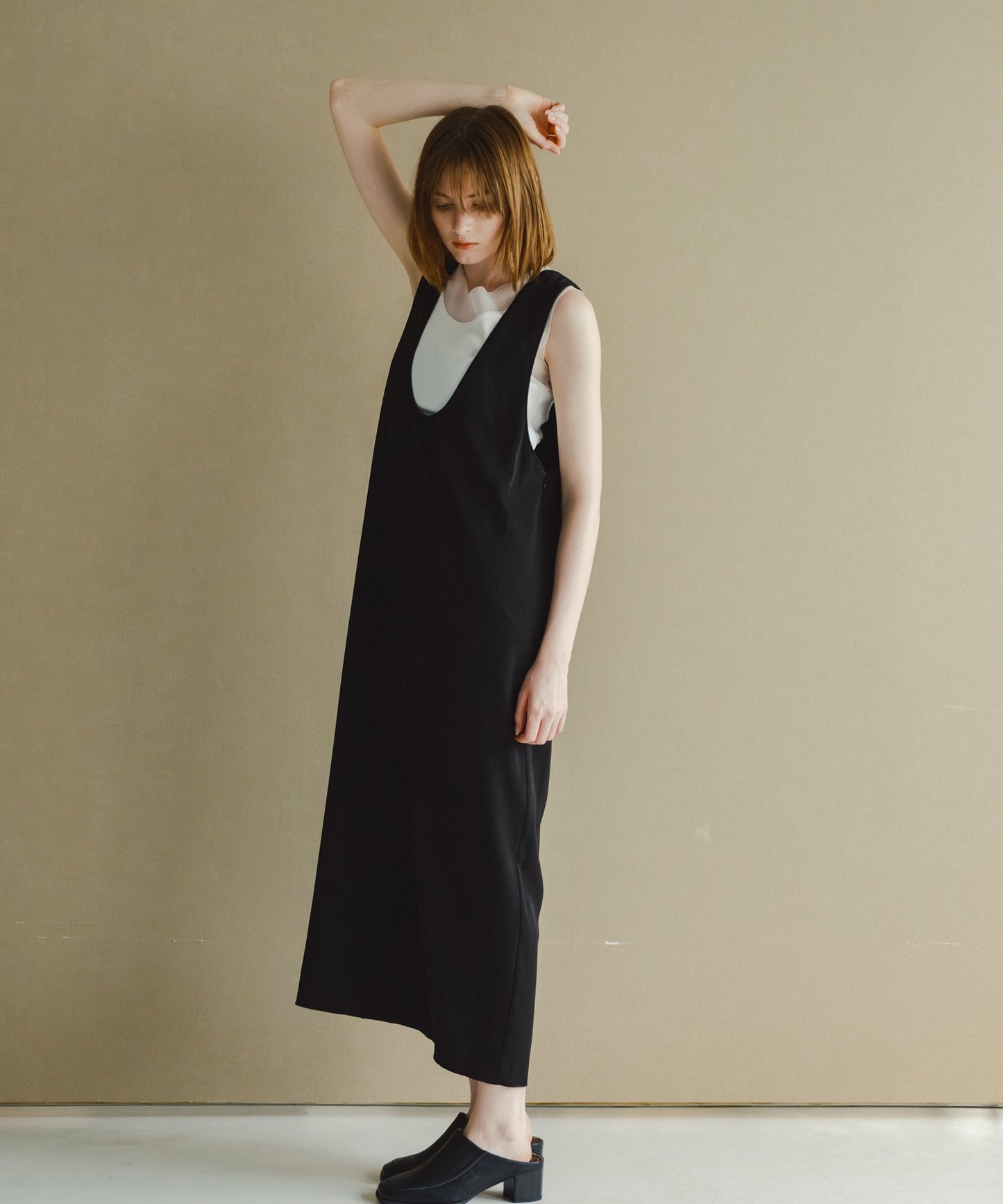 u neck cocoon dress / WHT26HOP4079