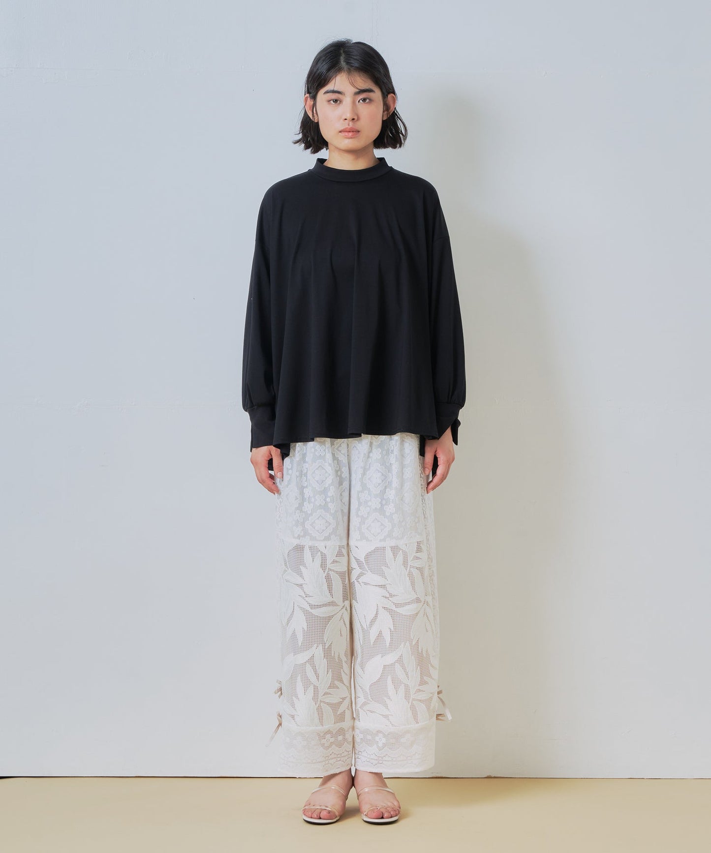 lace combination pants / WHT26HPT4063