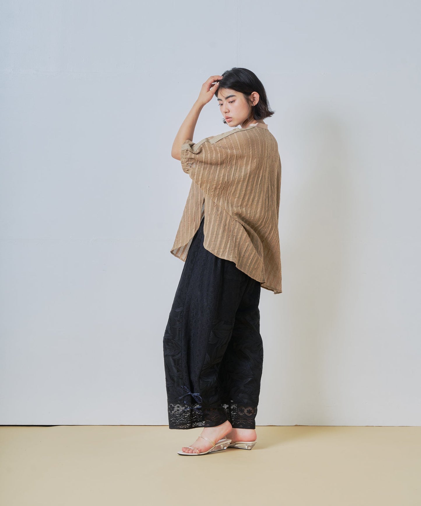 lace combination pants / WHT26HPT4063