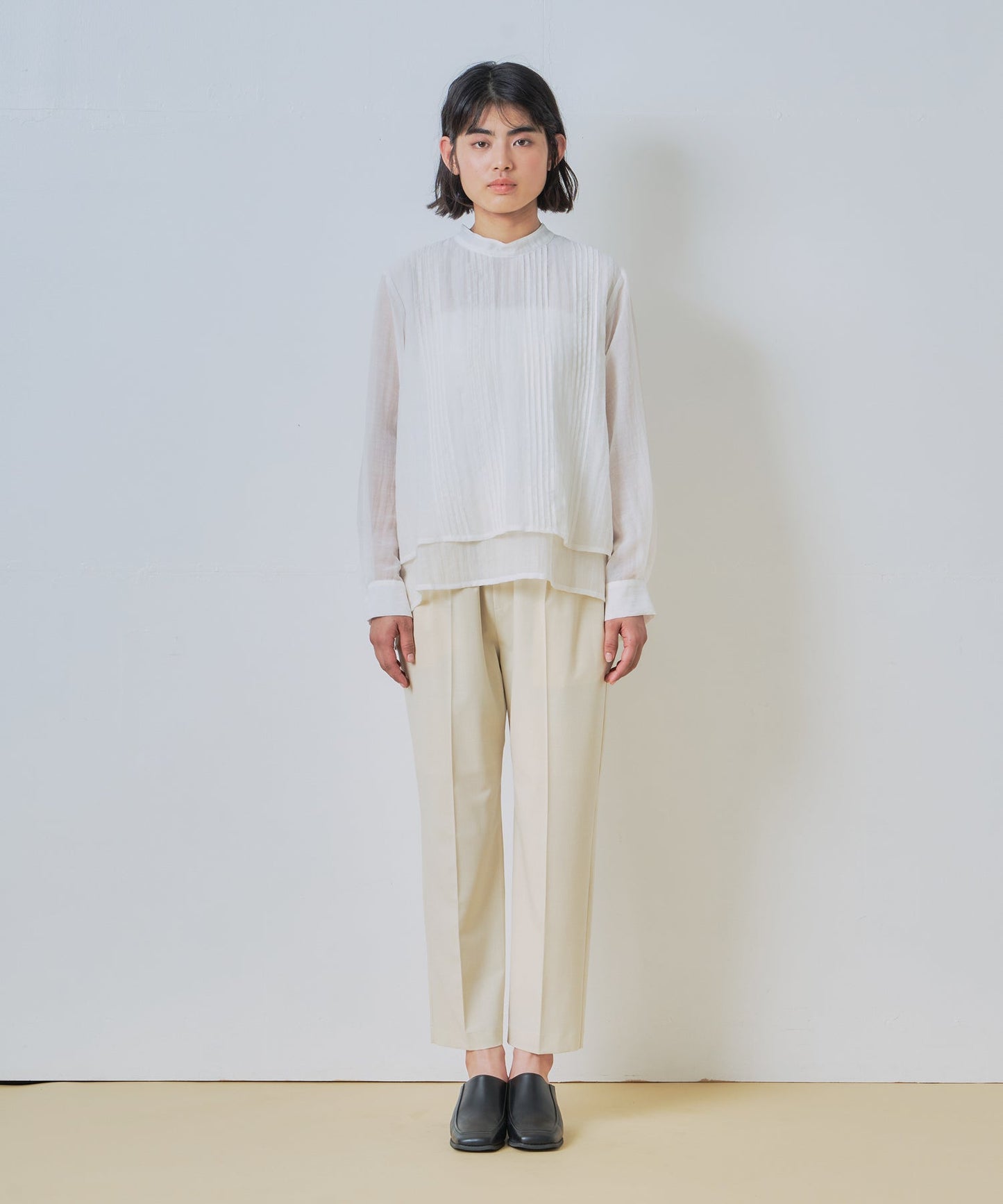 centerpress trouser / WHT26HPT4064