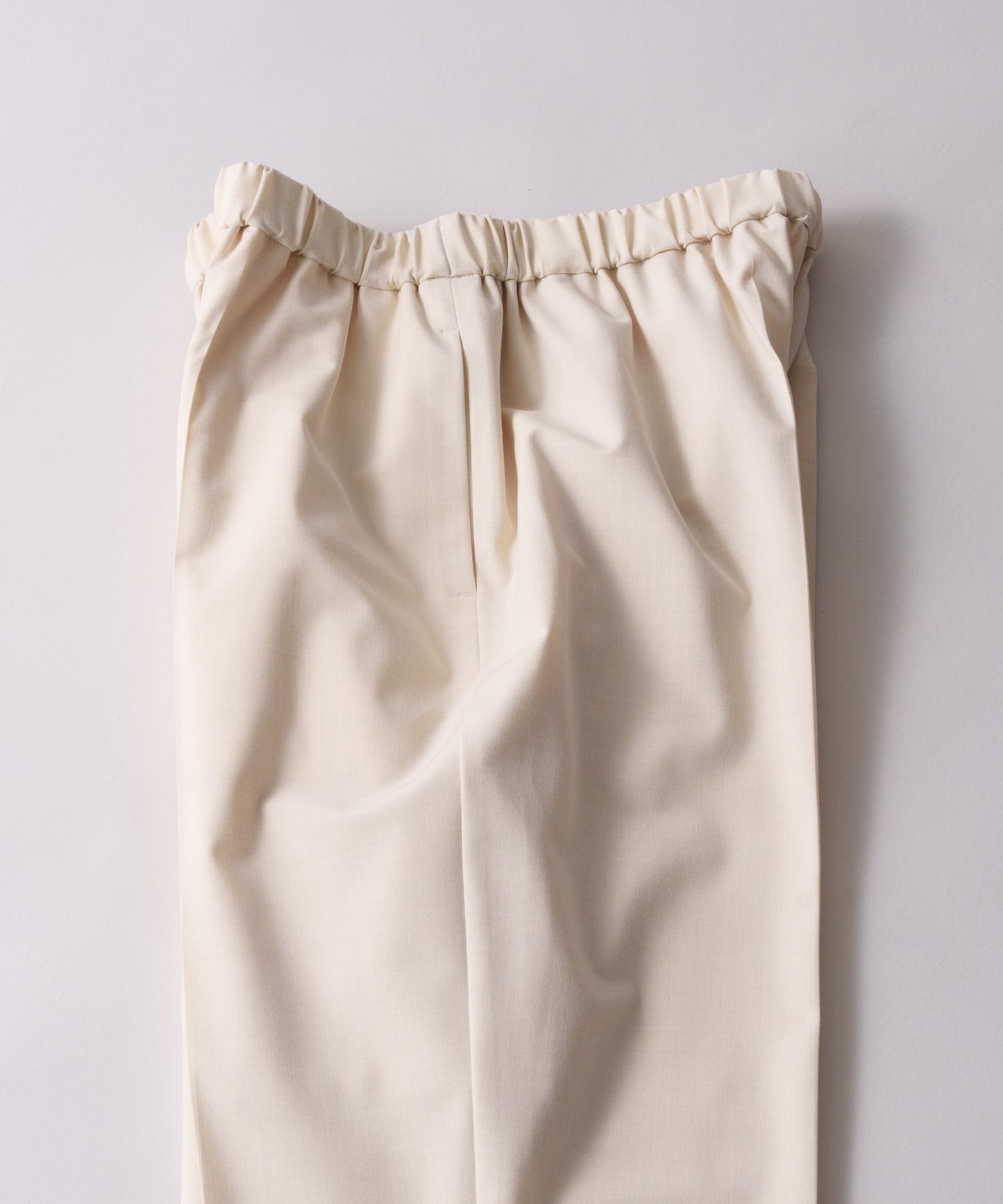 centerpress trouser / WHT26HPT4064