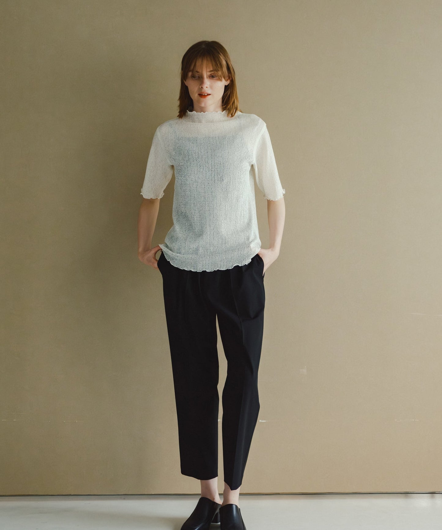 centerpress trouser / WHT26HPT4064