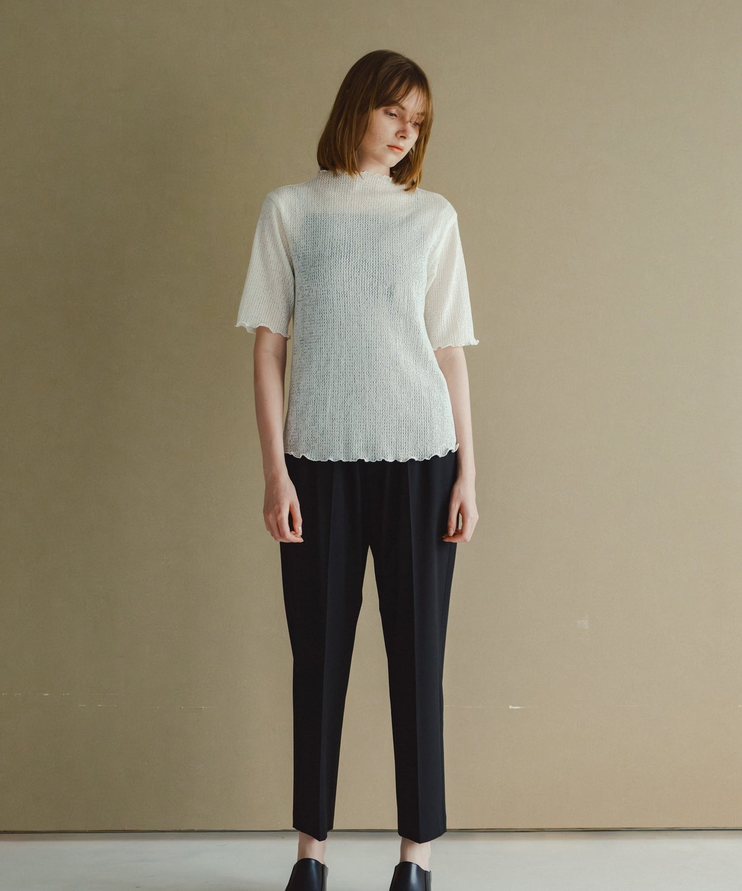 centerpress trouser / WHT26HPT4064
