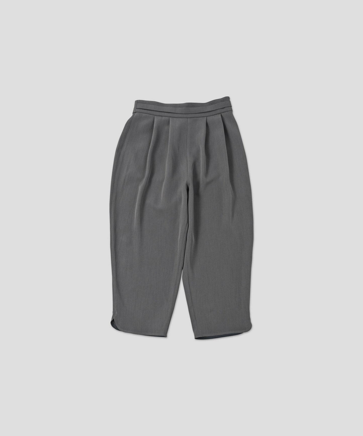 loose capri pants / WHT26HPT4066