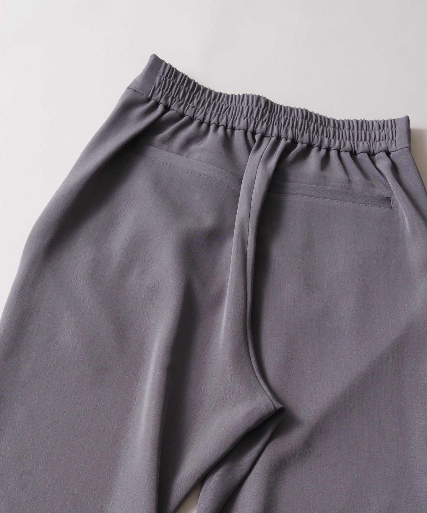 loose capri pants / WHT26HPT4066