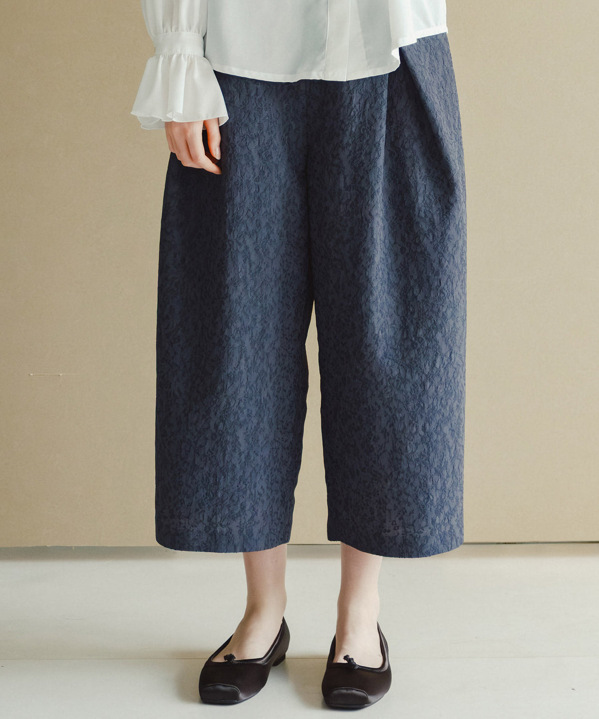 jacquard tuck trouser / WHT26HPT4067