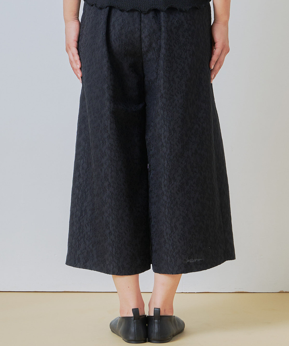 jacquard tuck trouser / WHT26HPT4067