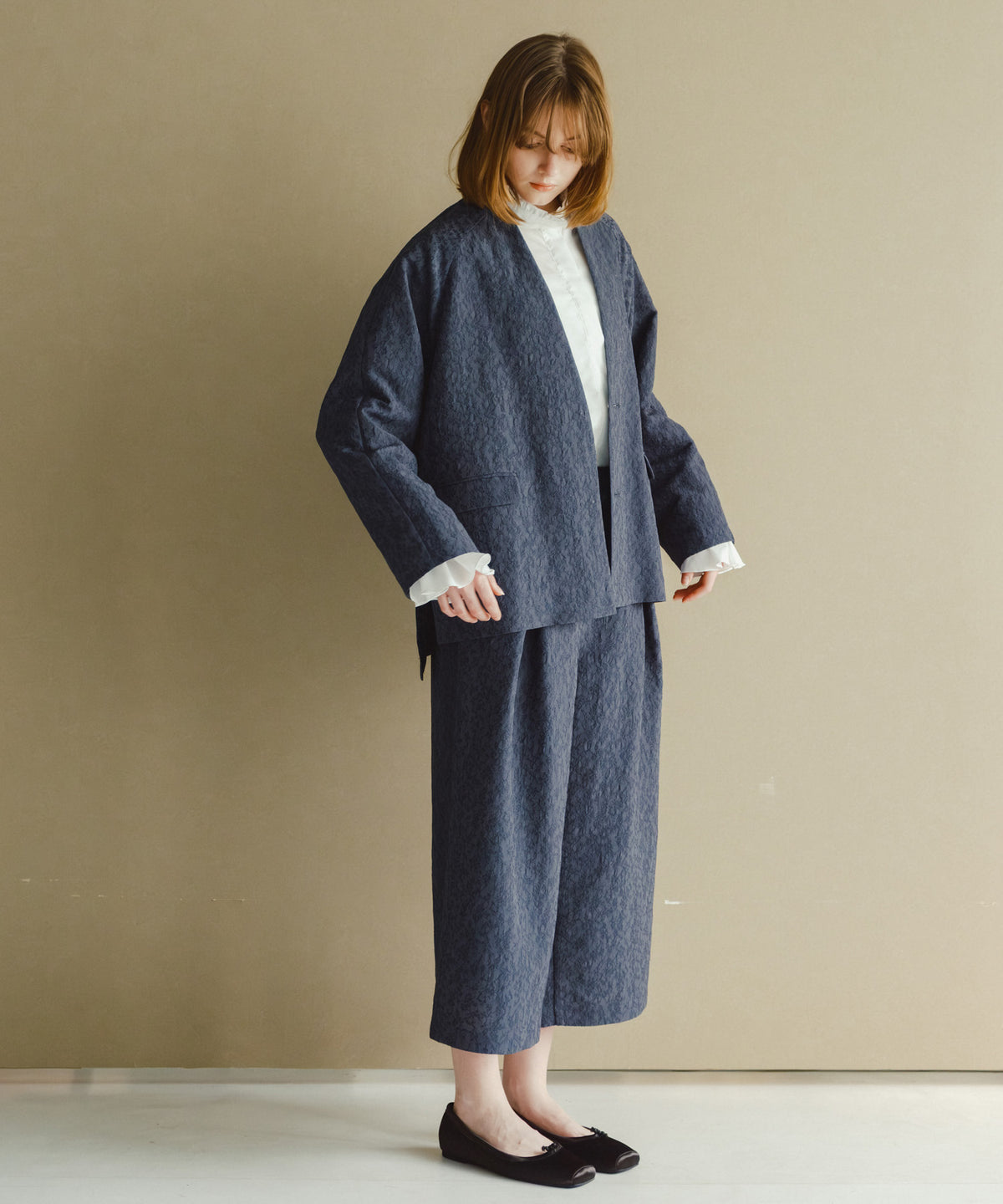 jacquard tuck trouser / WHT26HPT4067