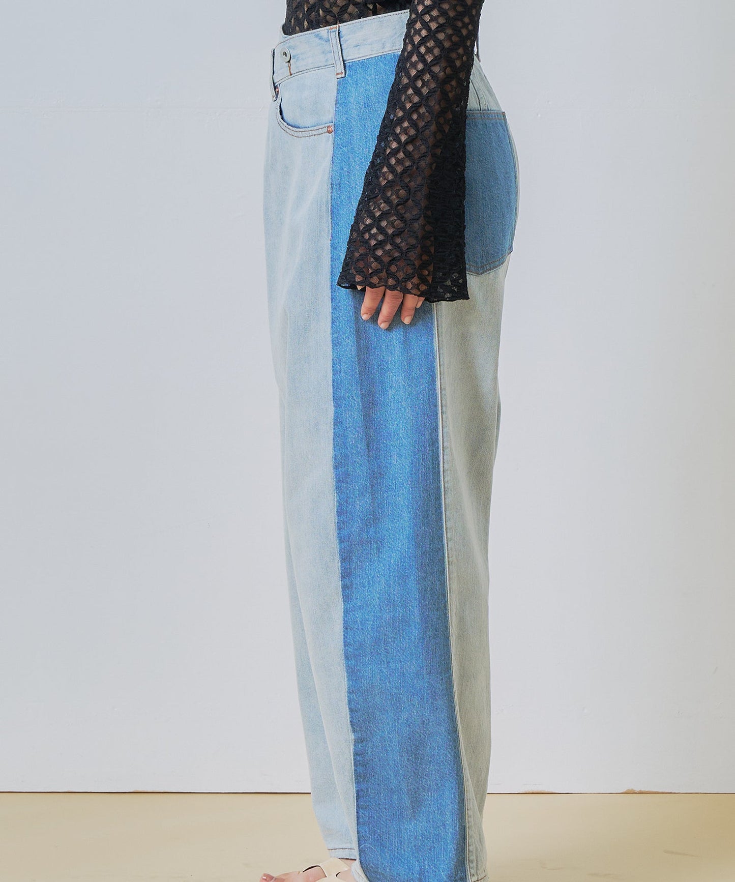 asymmetry tuck denim / WHT26HPT4068