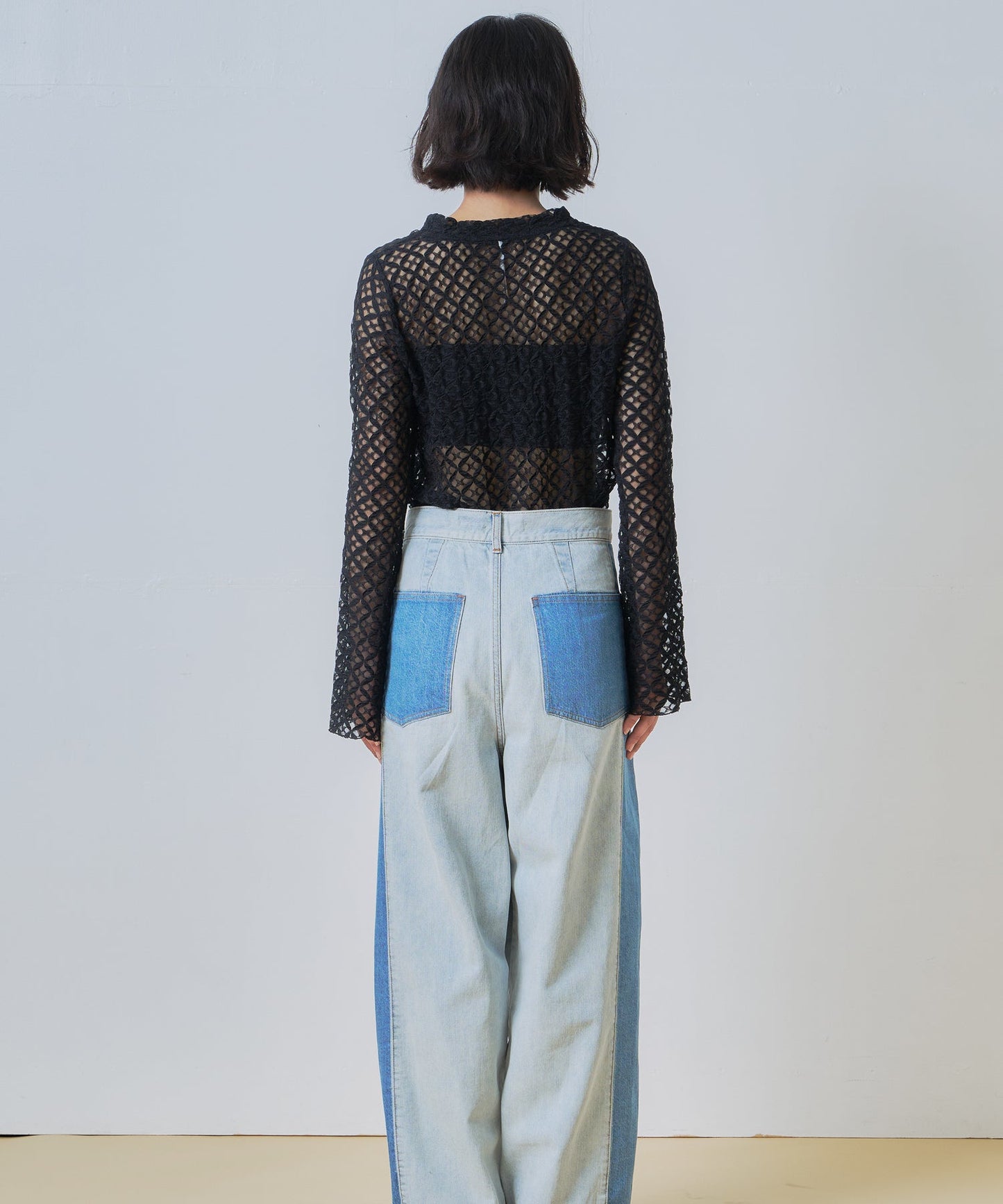 asymmetry tuck denim / WHT26HPT4068