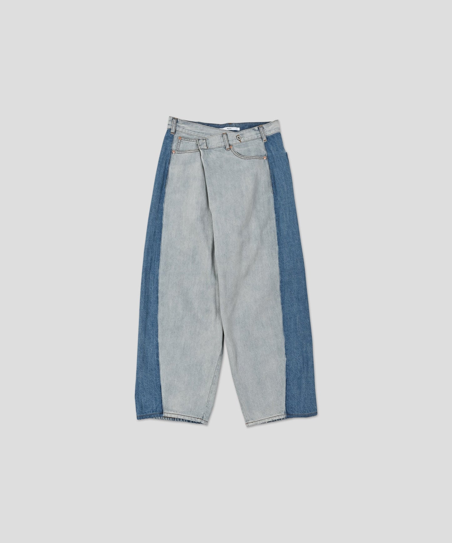 asymmetry tuck denim / WHT26HPT4068