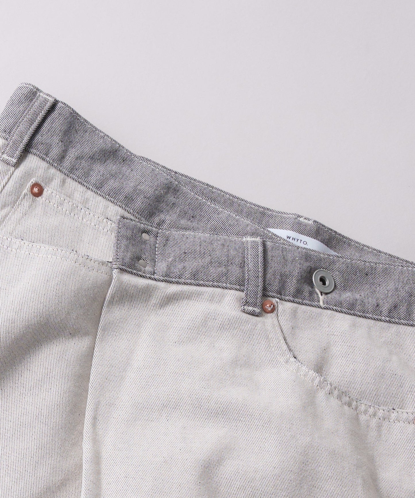 asymmetry tuck denim / WHT26HPT4068