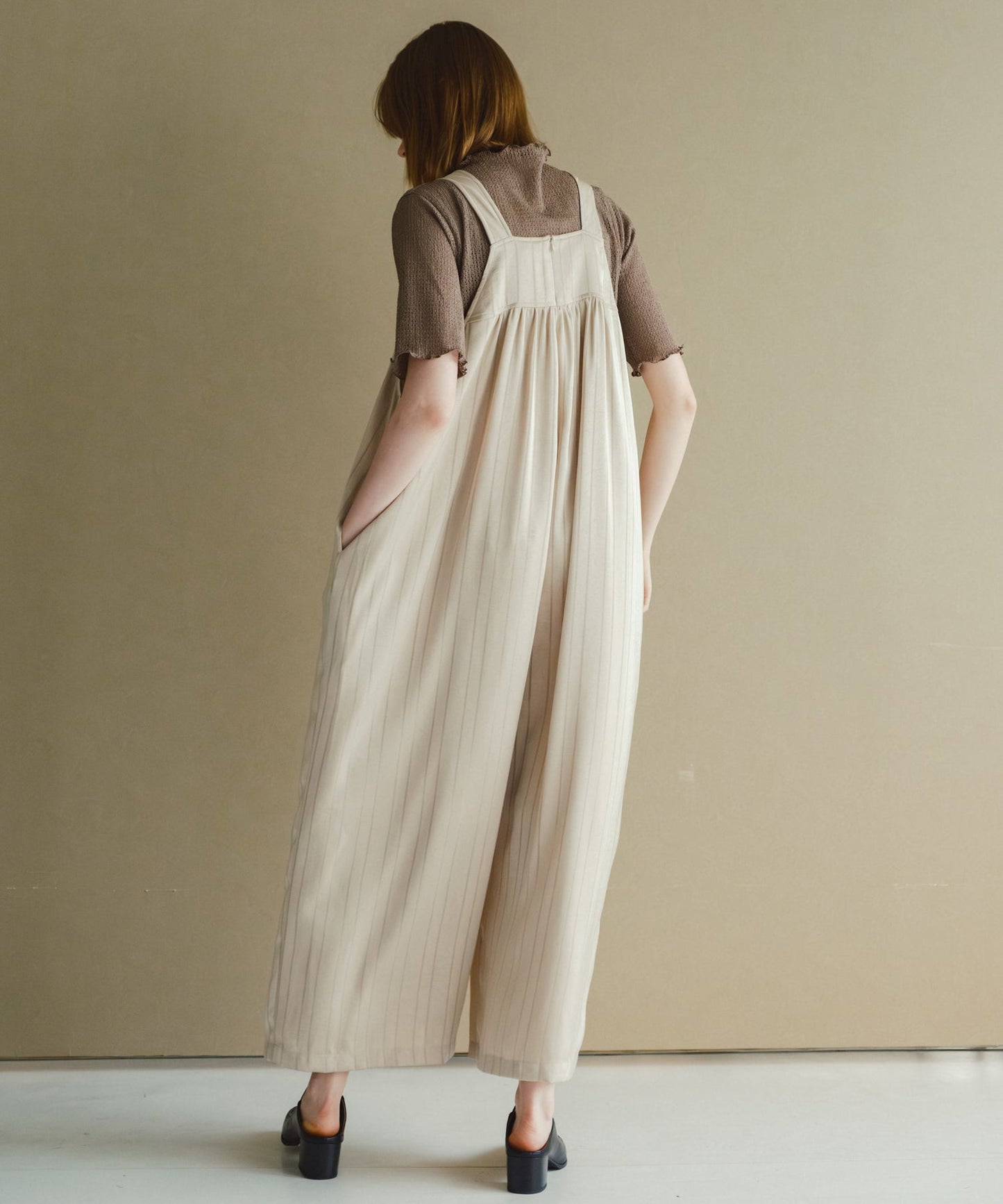 lace stain overall / WHT26HPT4069