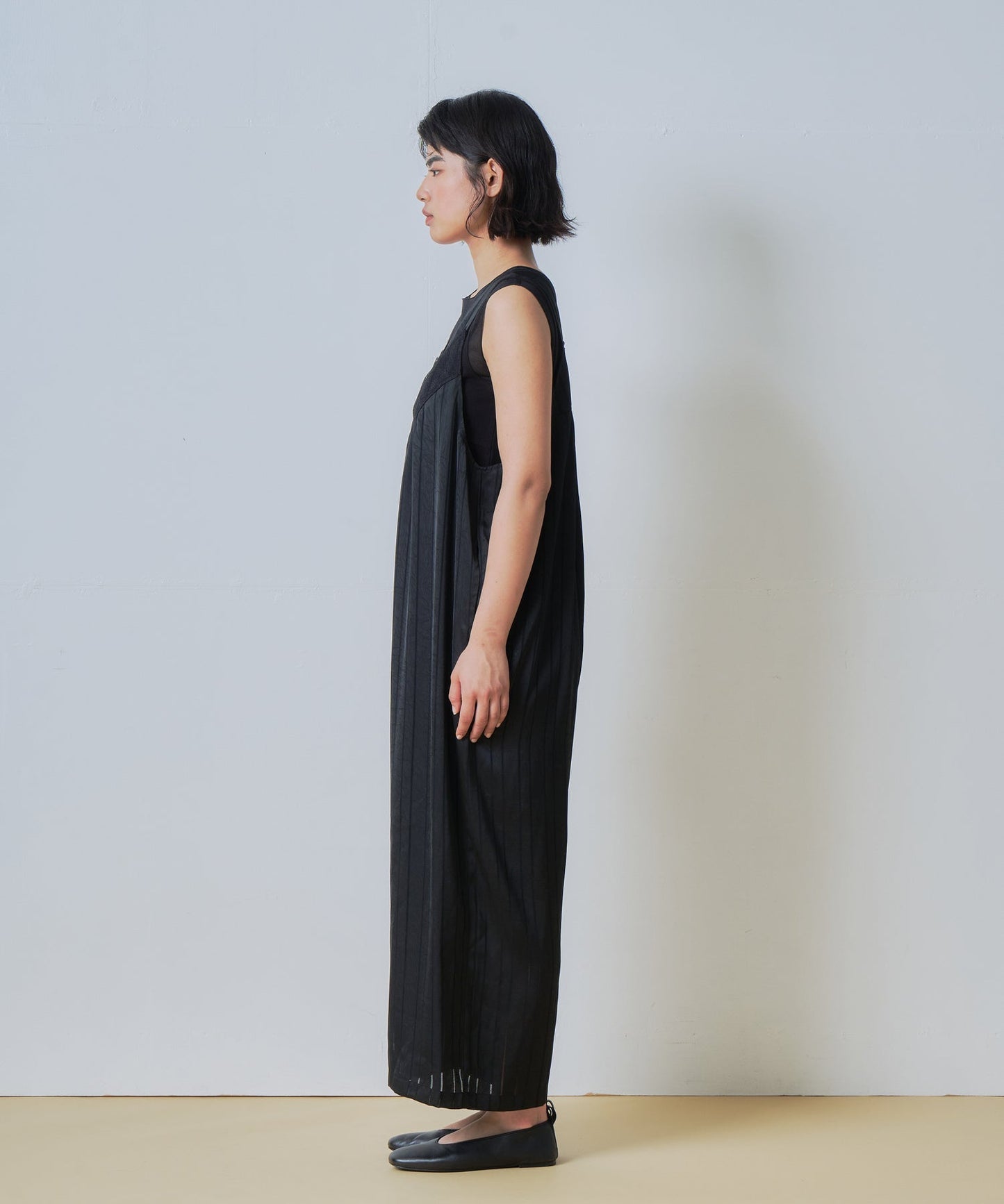lace stain overall / WHT26HPT4069