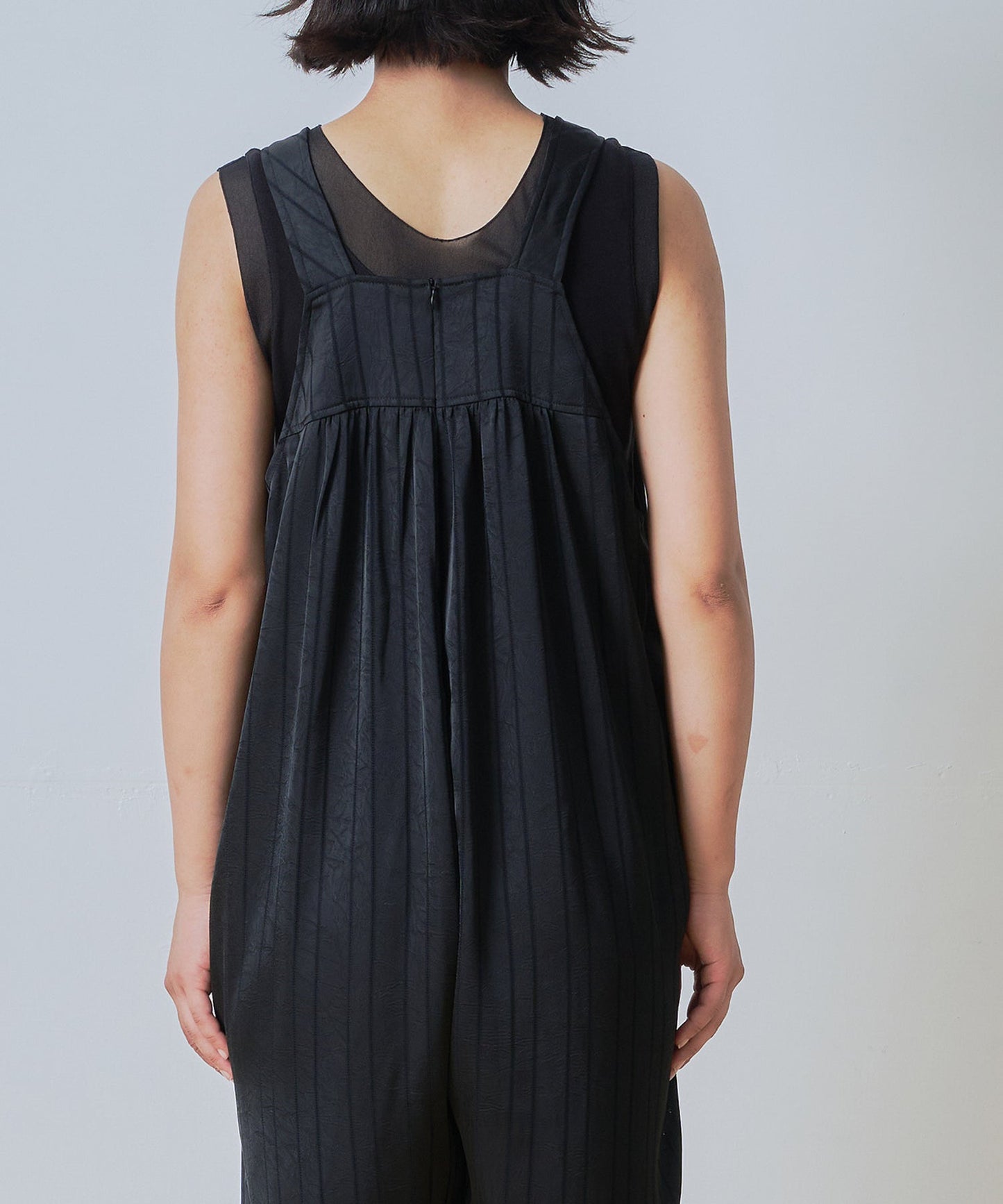 lace stain overall / WHT26HPT4069