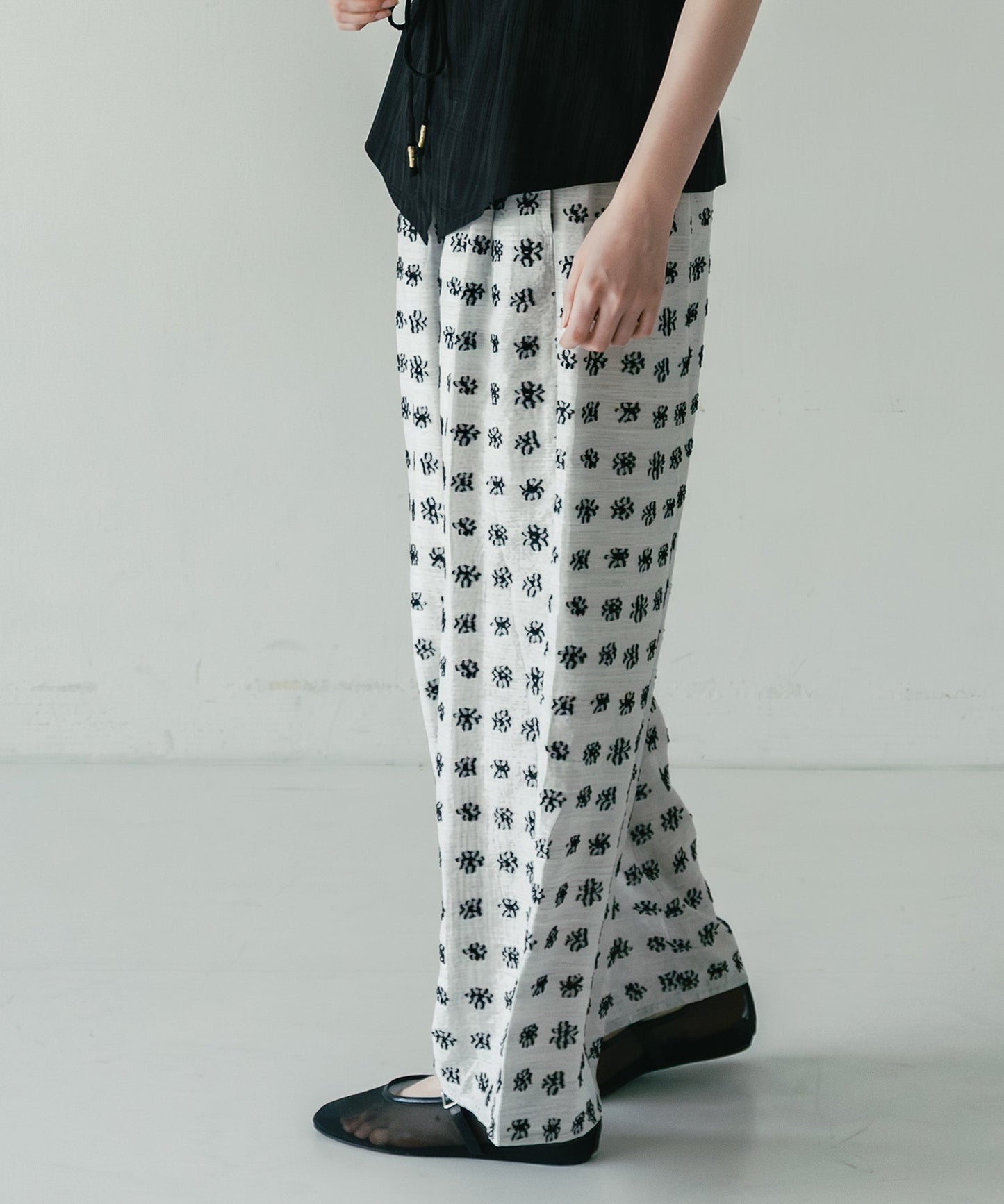 jacquard wide pants / WHT26HPT4070