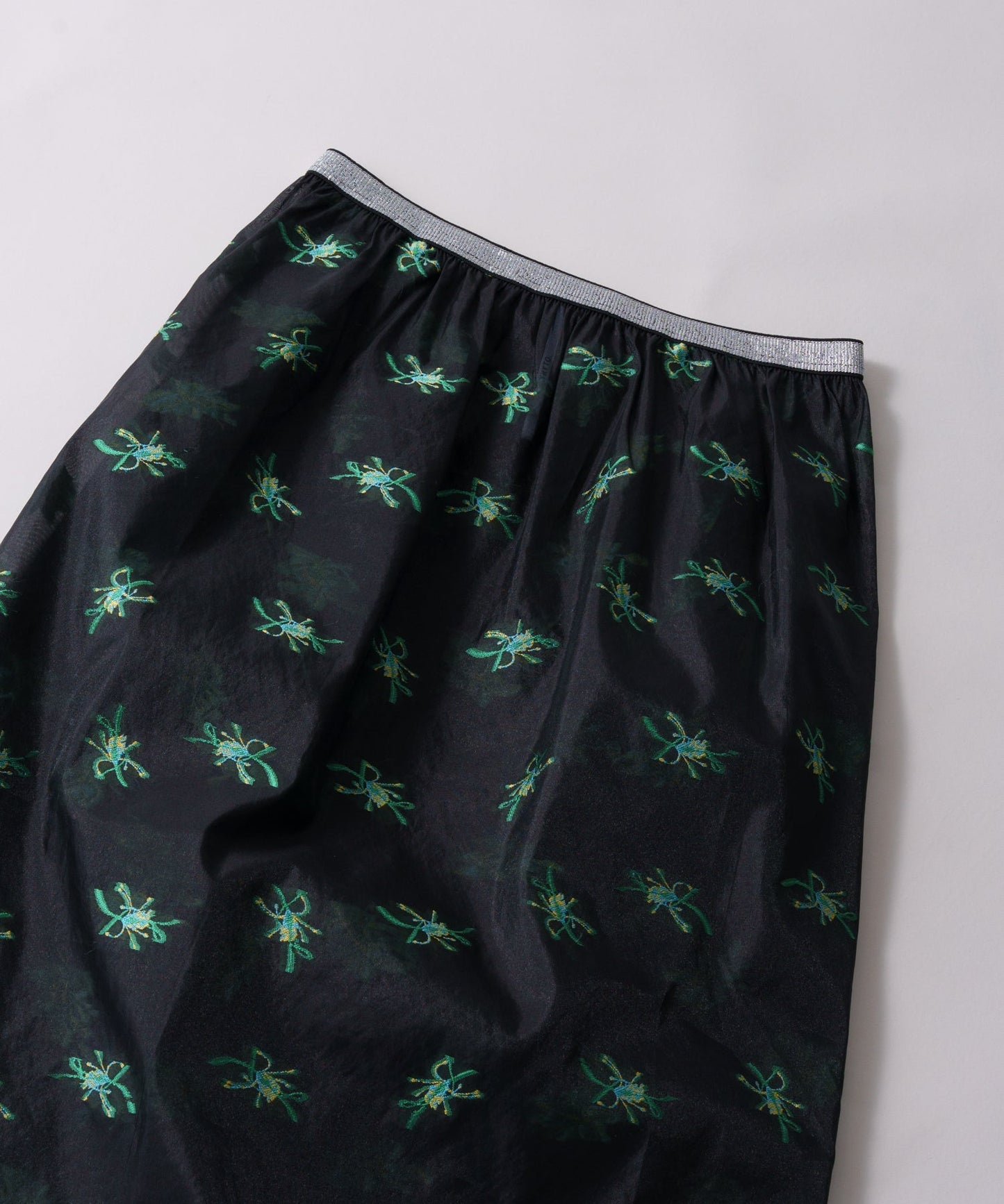 sheer flower skirt / WHT26HSK4031