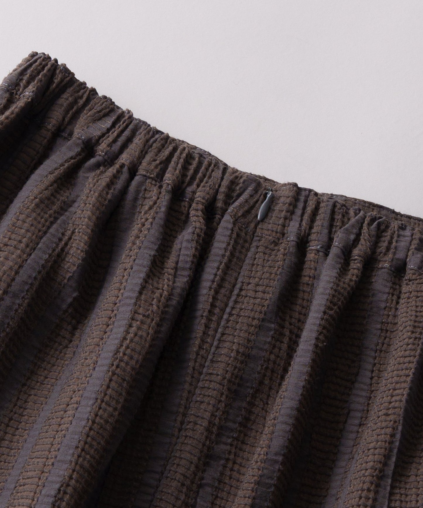 gather design skirt / WHT26HSK4032
