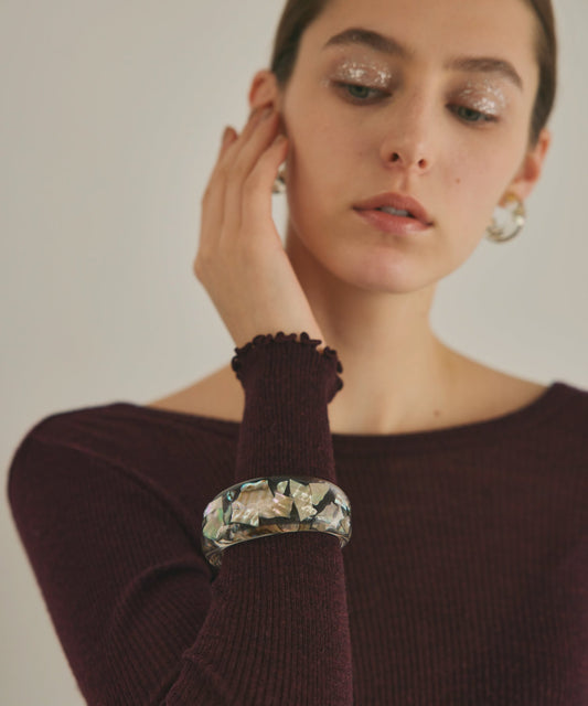 wide shell bangle
