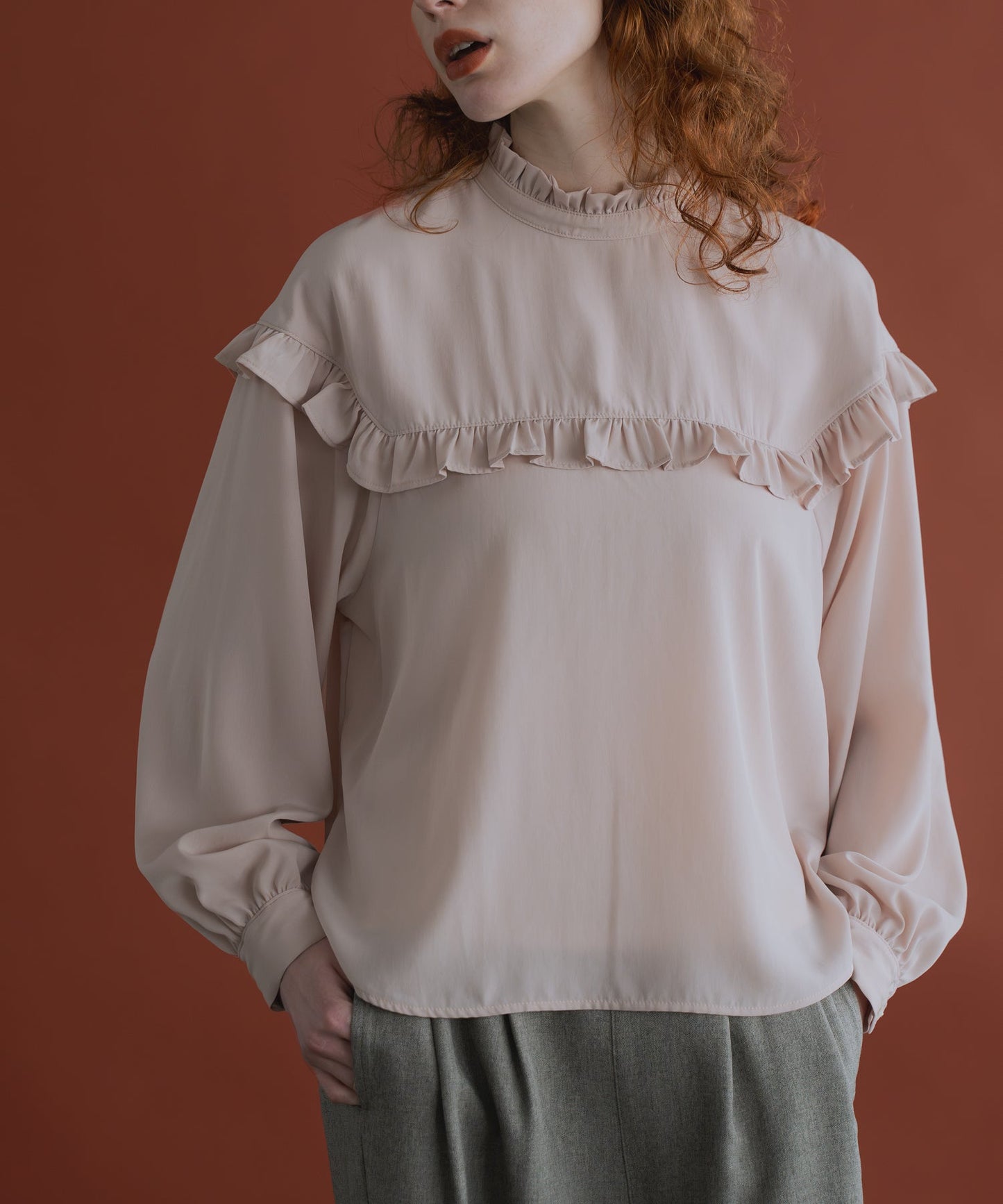 frill collar blouse