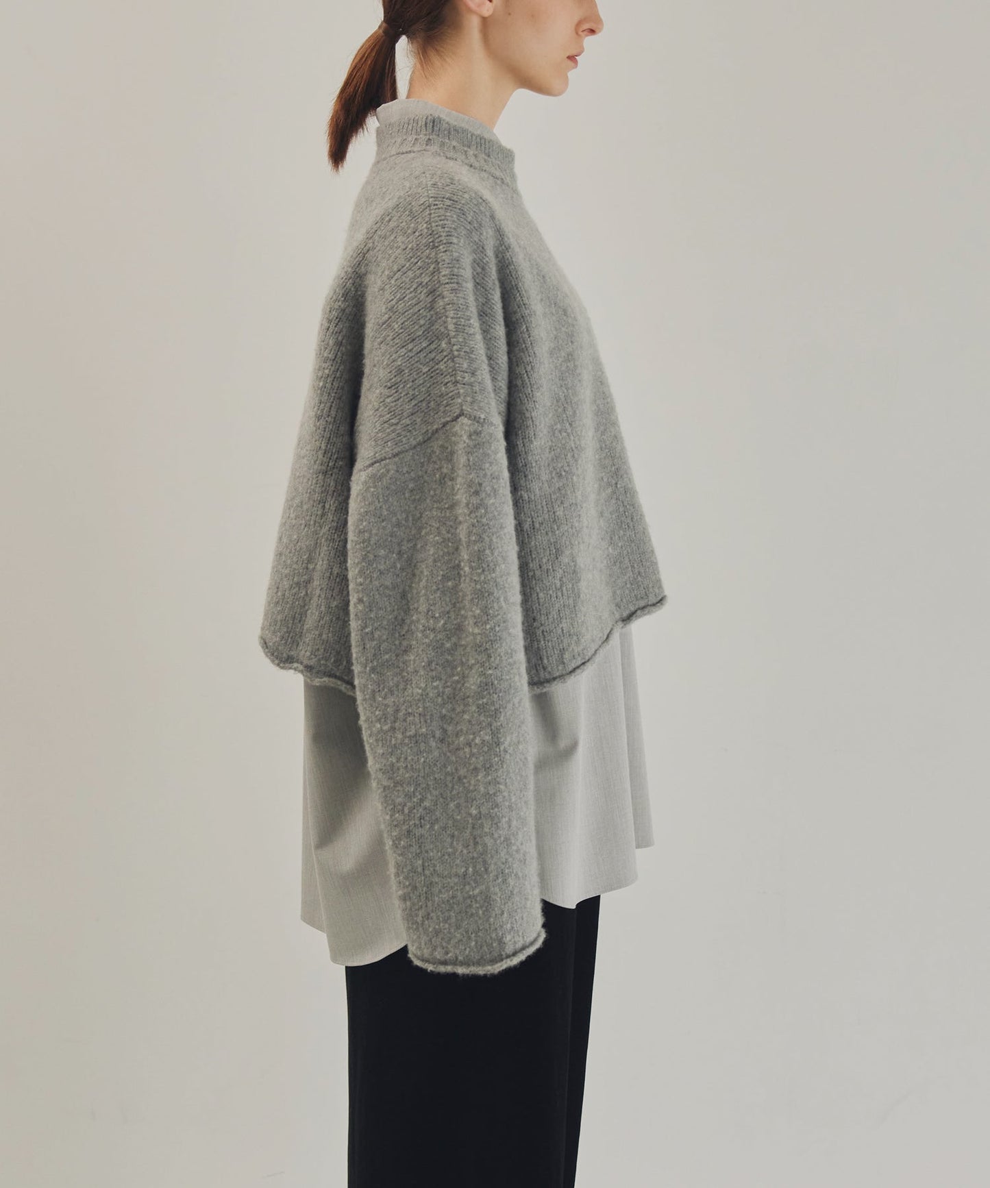 w neck square knit