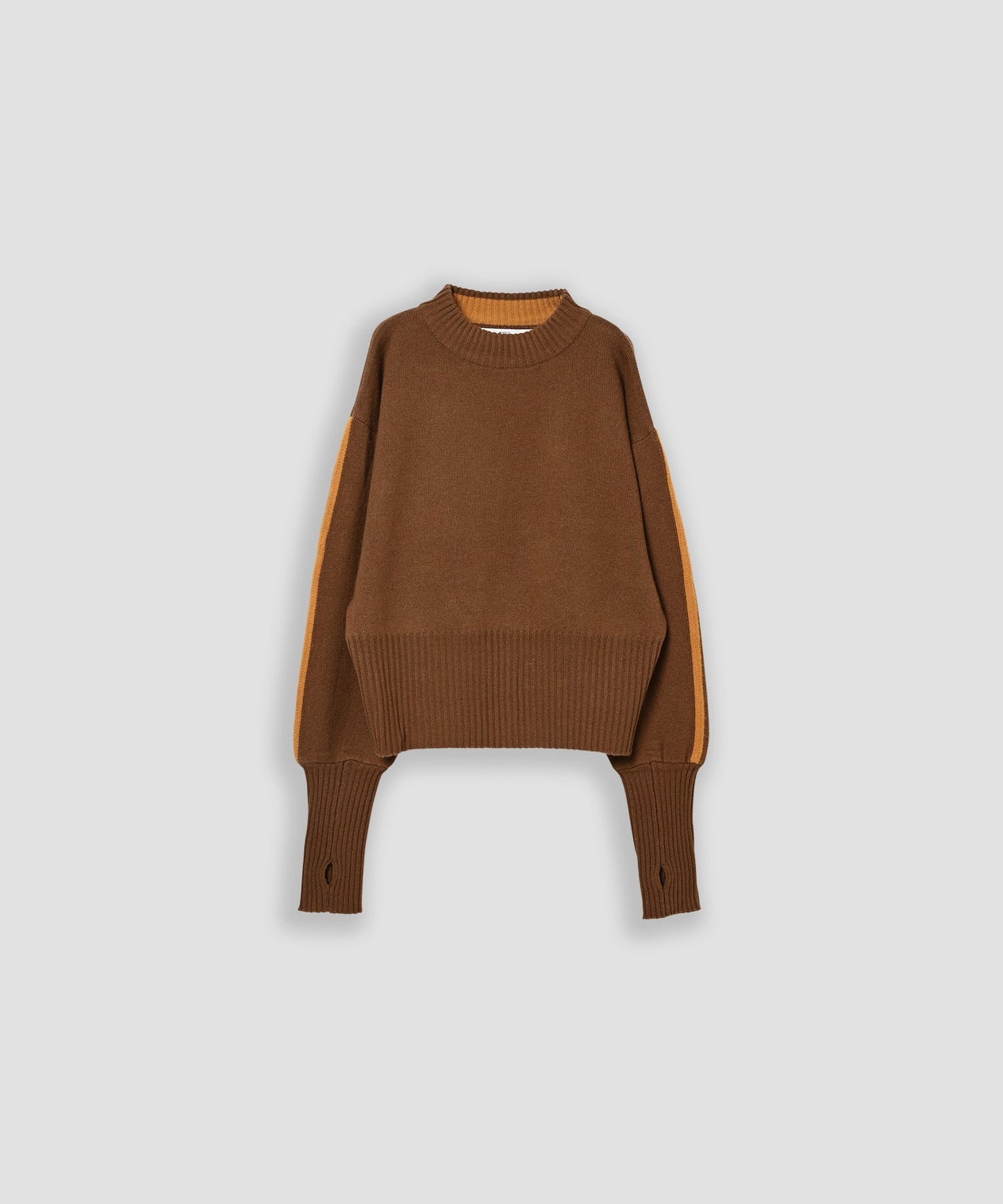 sleeve line knit