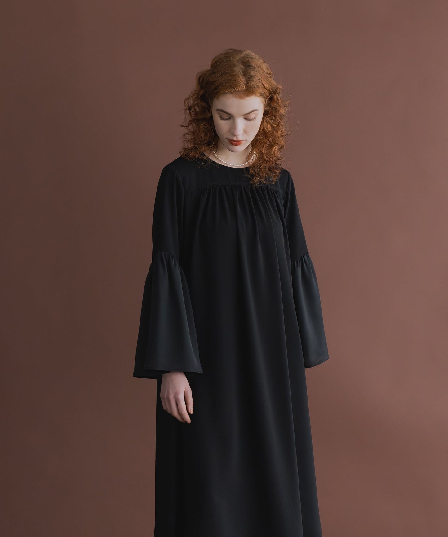 slit sleeve gather dress