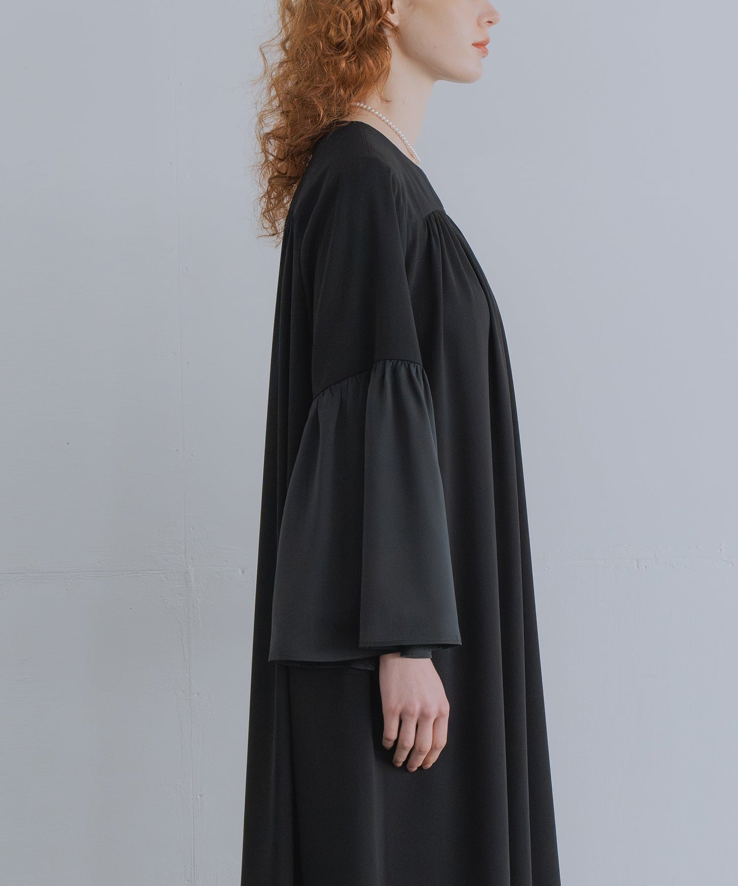 slit sleeve gather dress